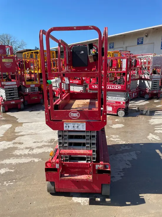 2018 MEC MICRO 19 Scissor Lift