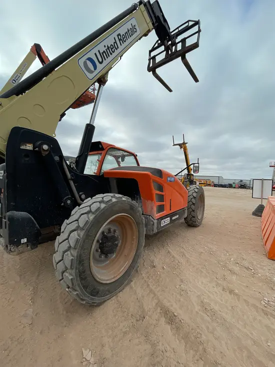 2016 JLG 642 Forklift