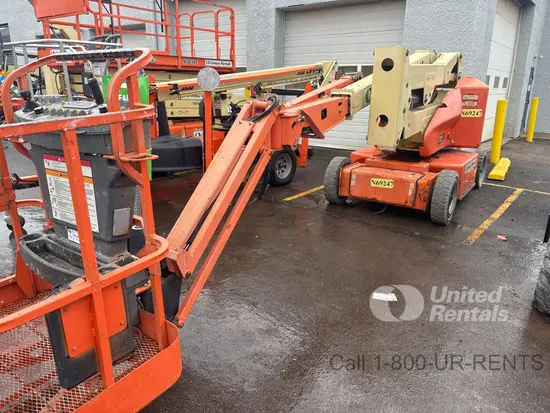 2011 JLG E400AJPN Articulating Boom Lift