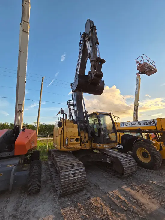 2019 John Deere 245G LC Excavator