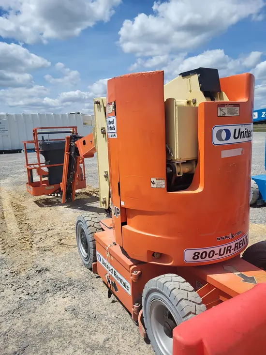 2018 JLG E300AJP Articulating Boom Lift