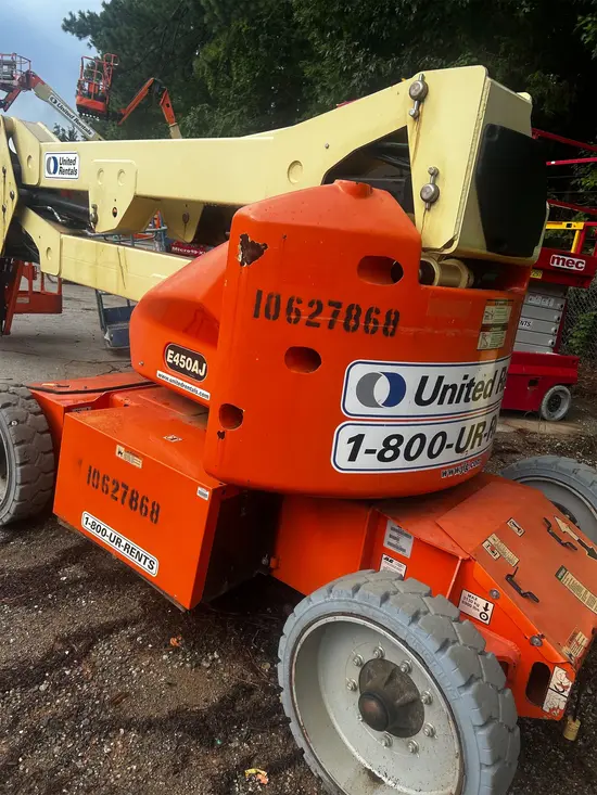 2017 JLG E450AJ Articulating Boom Lift