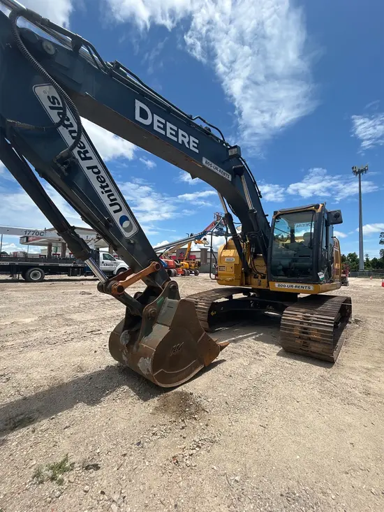 2019 John Deere 245G LC Excavator