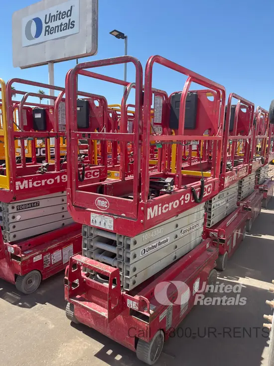 2018 MEC MICRO 19 Scissor Lift