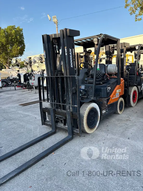 2020 Doosan G25N-7LP Warehouse Forklift