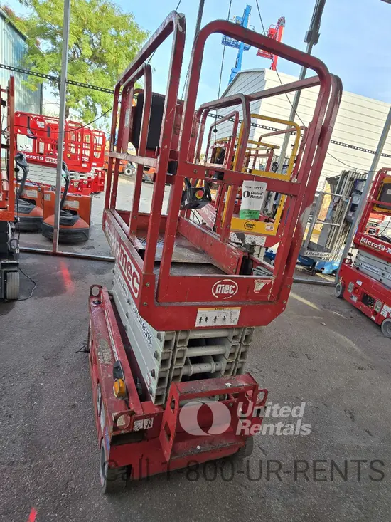 2020 MEC MICRO 19 Scissor Lift