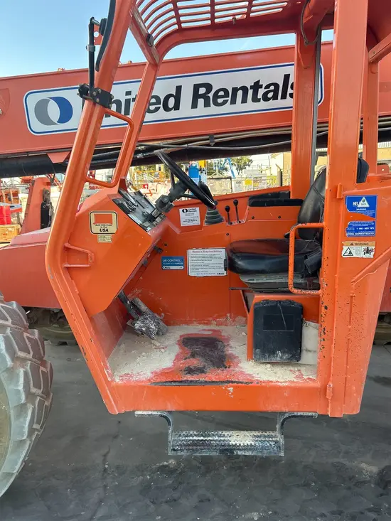 2016 SKYTRAK 8042 Forklift