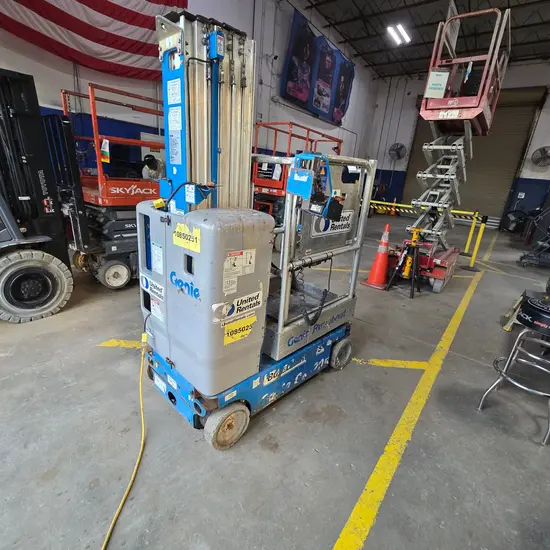 2018 Genie GR-20 Self-Propelled One-Person Lift