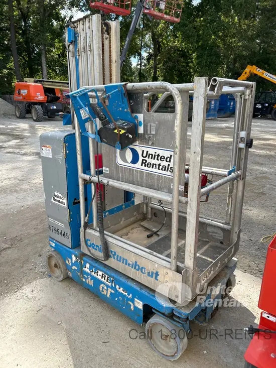 2018 Genie GR-20 Self-Propelled One-Person Lift