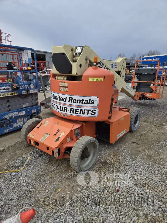 2017 JLG E400AN Articulating Boom Lift