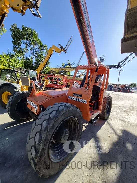 2018 SKYTRAK 8042 Forklift