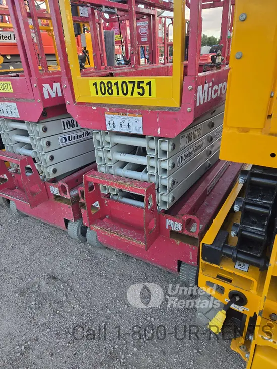 2018 MEC MICRO 19 Scissor Lift