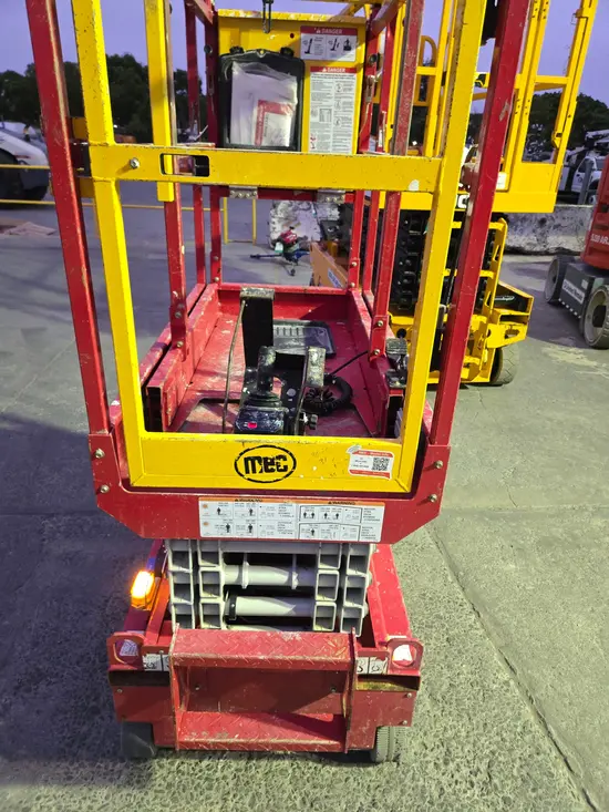 2021 MEC MICRO 13-XD Scissor Lift