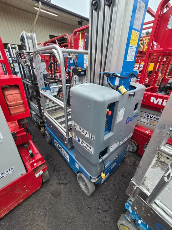 2017 Genie GR-20 Self-Propelled One-Person Lift