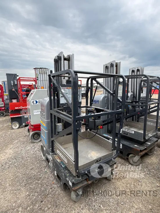 2017 JLG 20MVL Self-Propelled One-Person Lift