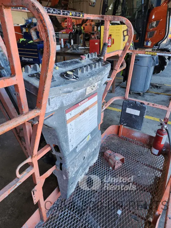 2017 JLG 450AJ Articulating Boom Lift