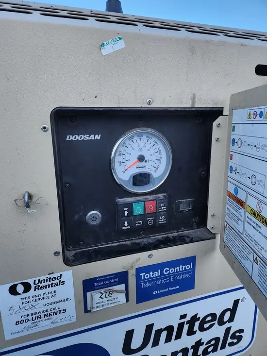 2021 Doosan P425/HP375WCU Air Compressor