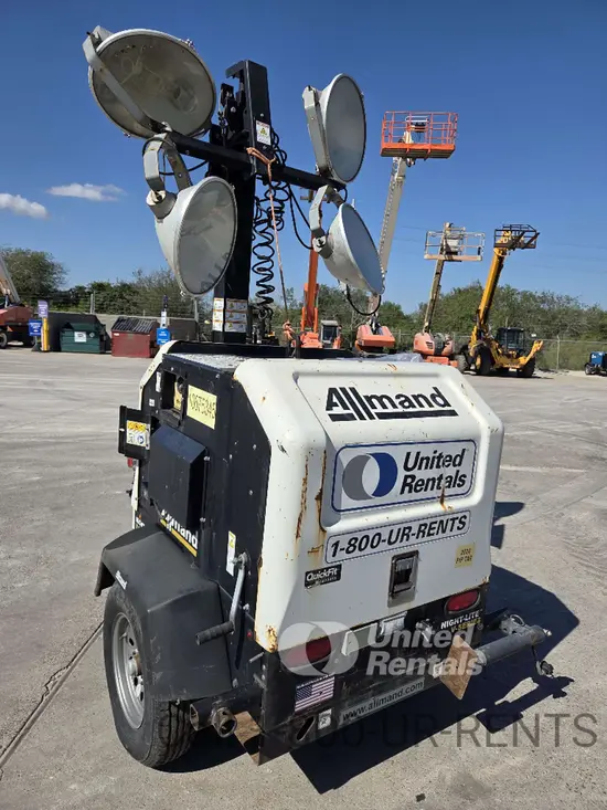2017 Allmand NIGHT-LITE PRO Portable Light Tower