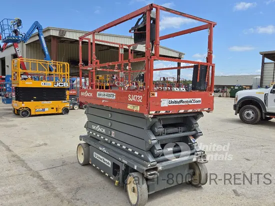 2020 Skyjack SJ4732 Scissor Lift