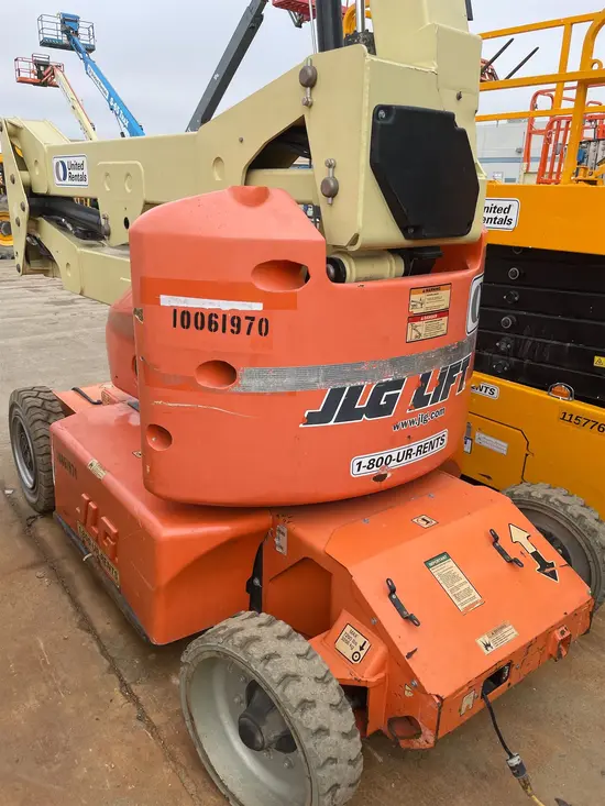 2012 JLG E400AJPN Articulating Boom Lift