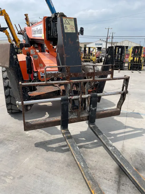 2017 SKYTRAK 10054 Forklift