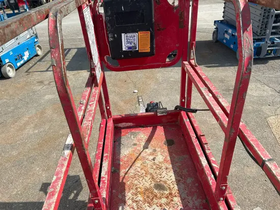 2018 MEC MICRO 19 Scissor Lift