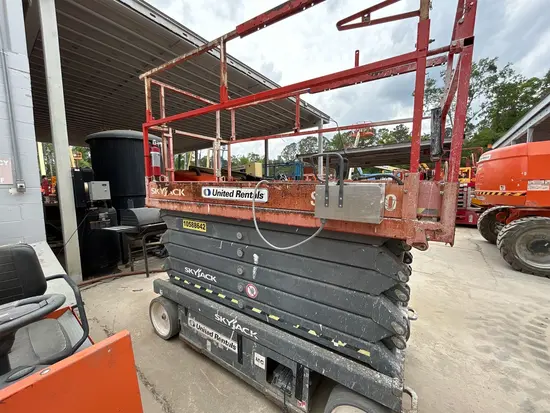 2017 Skyjack SJIII4740 Scissor Lift