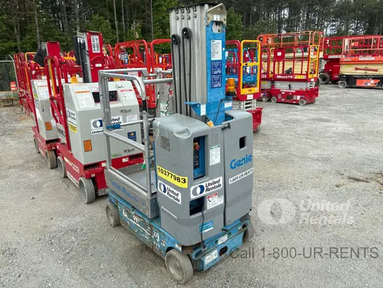2015 Genie GR-20 Self-Propelled One-Person Lift