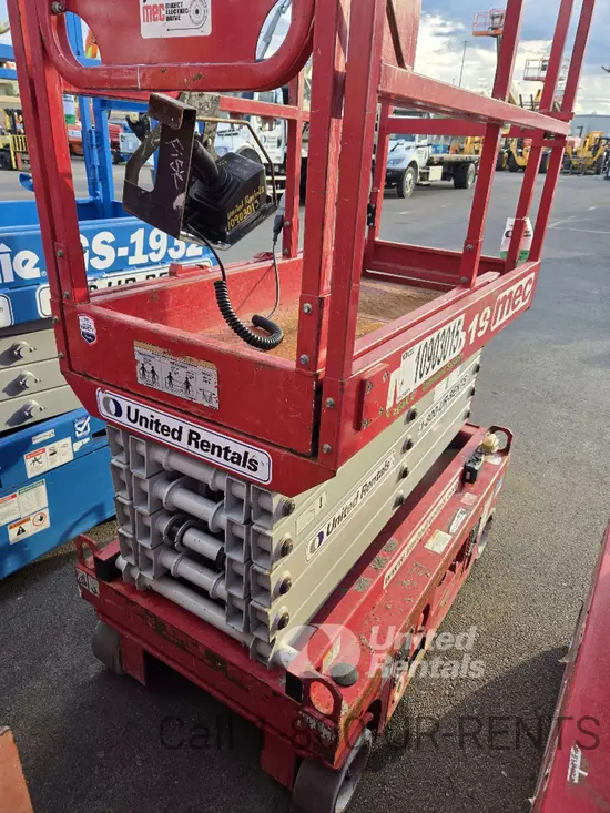 2019 MEC MICRO 19 Scissor Lift