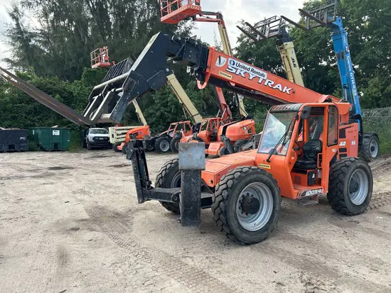 2018 SKYTRAK 10054 Forklift