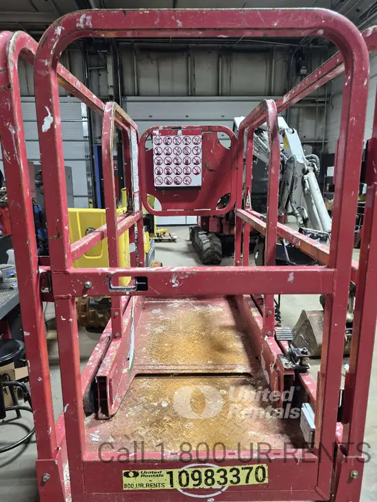 2019 MEC MICRO 19 Scissor Lift