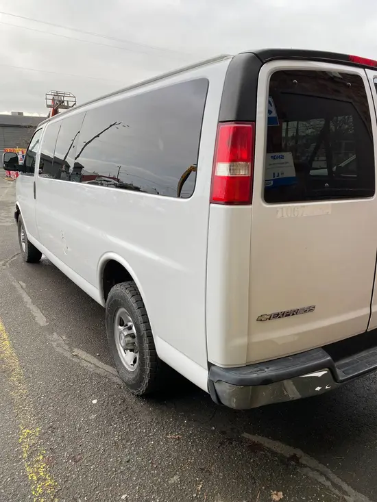 2017 Chevrolet E3500EXTLTGRWD