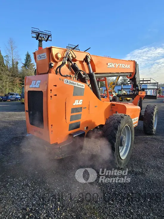 2018 SKYTRAK 8042 Forklift