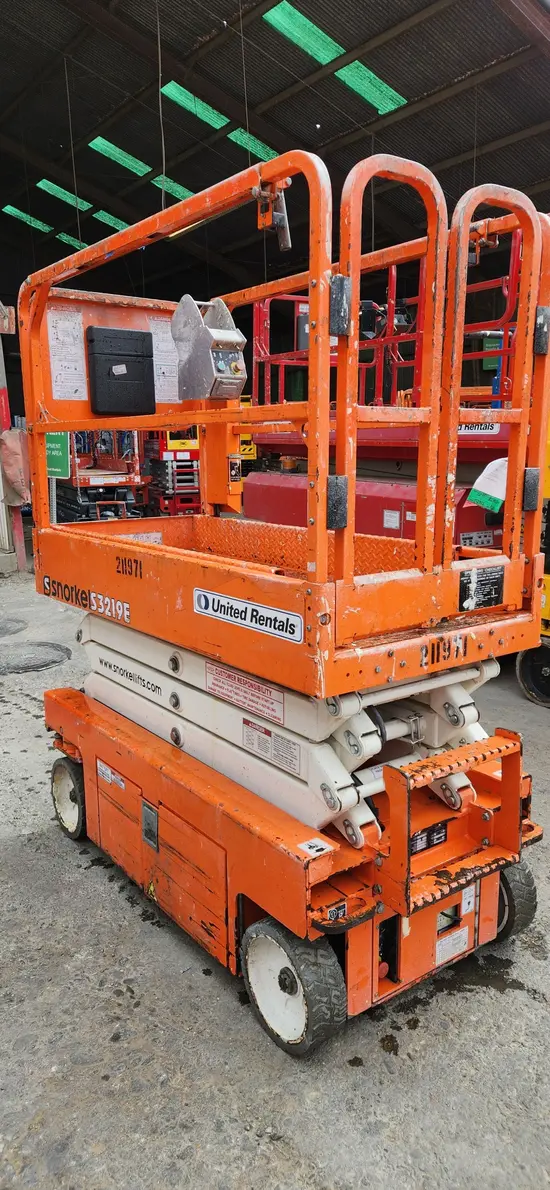2018 Snorkel S3219E Scissor Lift