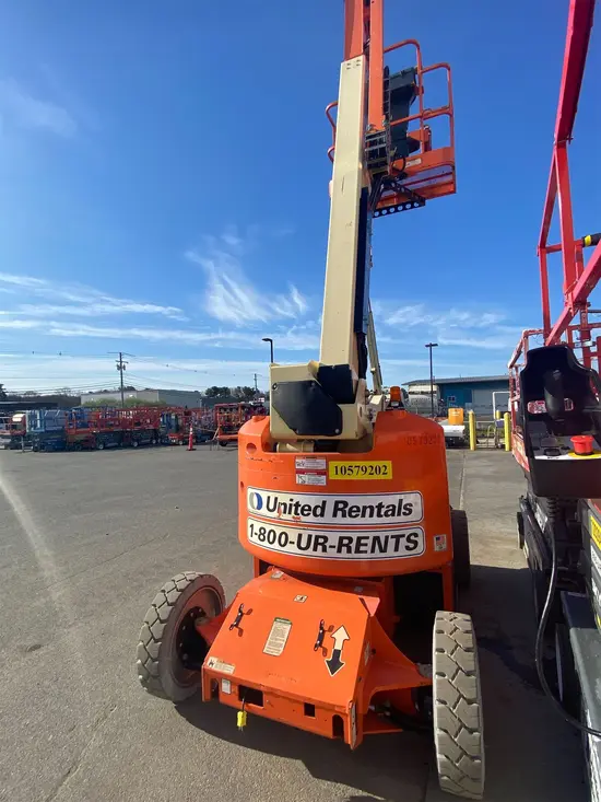 2017 JLG E450AJ Articulating Boom Lift