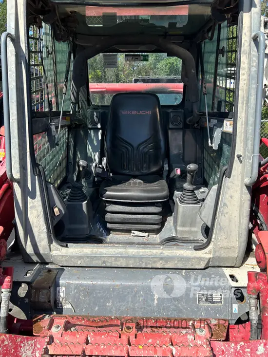 2019 Takeuchi TL10V2-R Track Loader