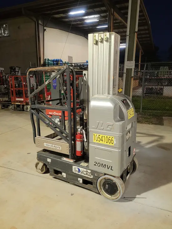 2016 JLG 20MVL Self-Propelled One-Person Lift