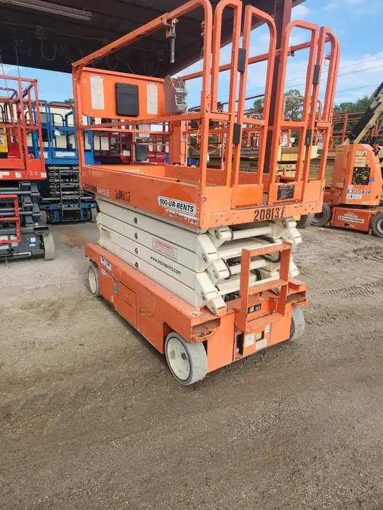 2018 Snorkel S4732E Scissor Lift