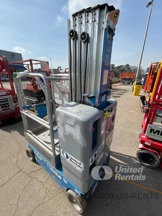 2019 Genie GR-20 Self-Propelled One-Person Lift