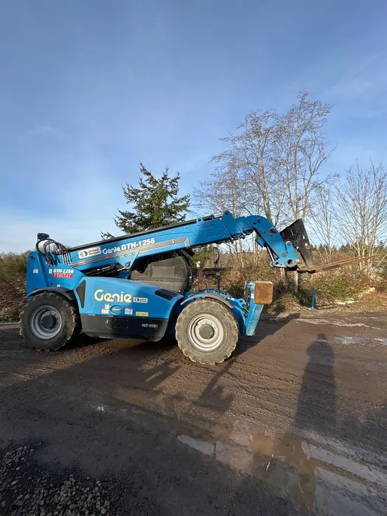 2018 Genie GTH-1256 Forklift