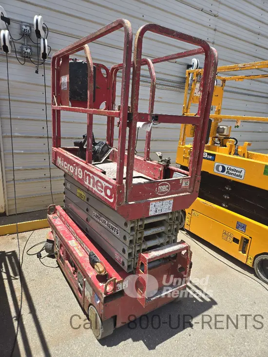 2020 MEC MICRO 19 Scissor Lift