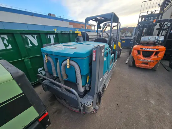 2019 Tennant M30 Sweeper