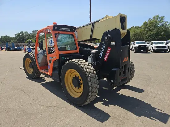 2018 JLG 742 Forklift