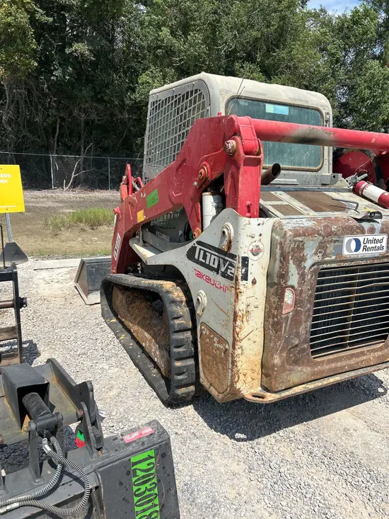 2020 Takeuchi TL10V2-CR Track Loader