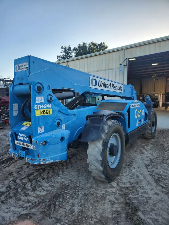 2016 Genie GTH-844D Forklift
