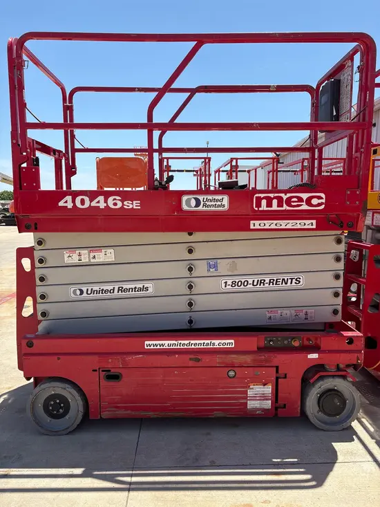 2018 MEC 4046SE Scissor Lift