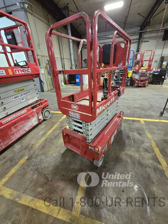 2019 MEC MICRO 19 Scissor Lift