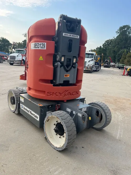 2018 Skyjack SJ30ARJE Articulating Boom Lift