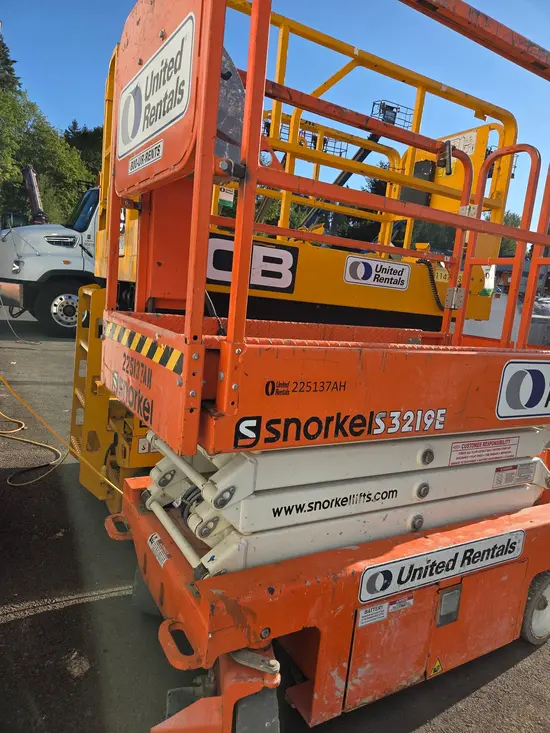 2019 Snorkel S3219E Scissor Lift