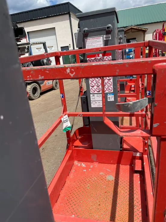 2018 Skyjack SJ16 Self-Propelled One-Person Lift
